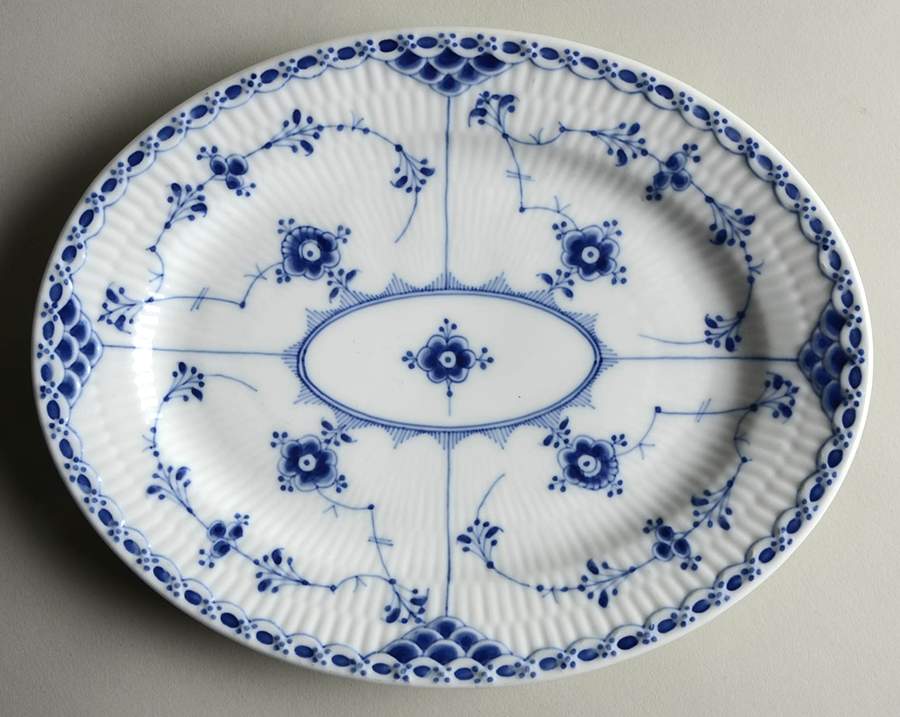 Blue Fluted Half Lace Border (No Trim) 10" Oval Serving Platter by Royal Copenhagen-1