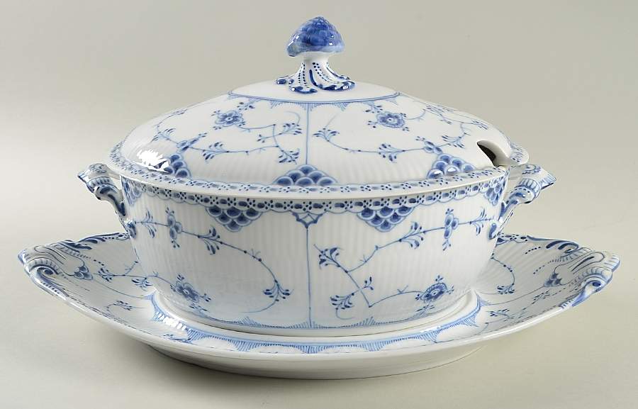 Blue Fluted Half Lace Border (No Trim) Oval Tureen & Lid with Underplate by Royal Copenhagen-1