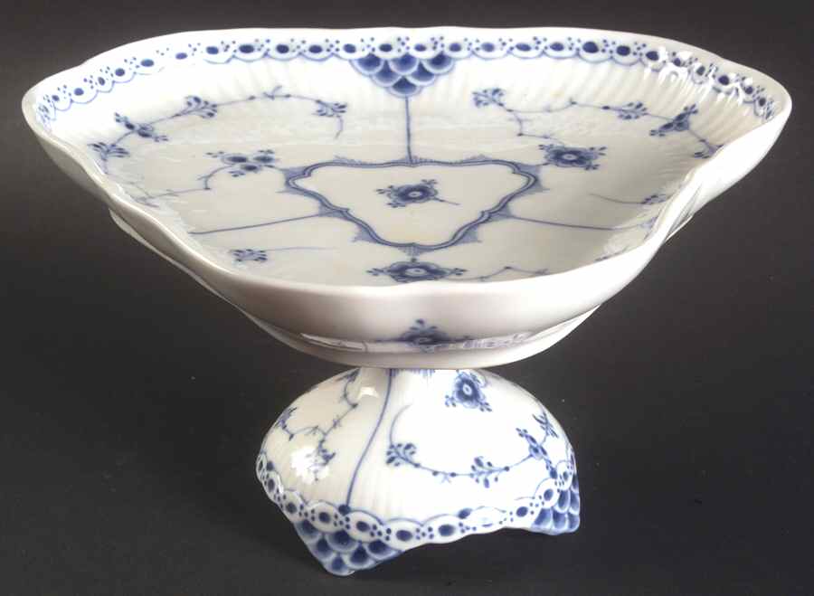 Blue Fluted Half Lace Border (No Trim) 5'' Triangular Cake Stand by Royal Copenhagen-1