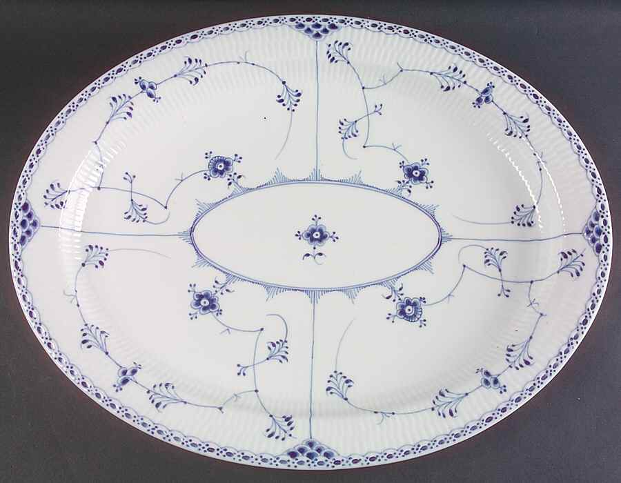 Blue Fluted Half Lace Border (No Trim) 18" Oval Serving Platter by Royal Copenhagen-1