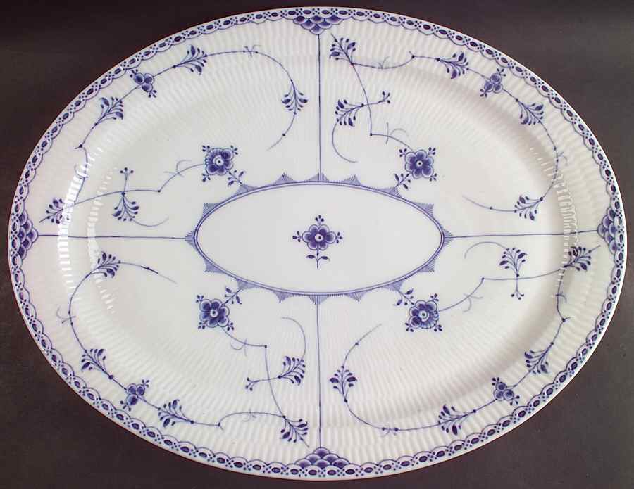 Blue Fluted Half Lace Border (No Trim) 18" Oval Serving Platter by Royal Copenhagen-1