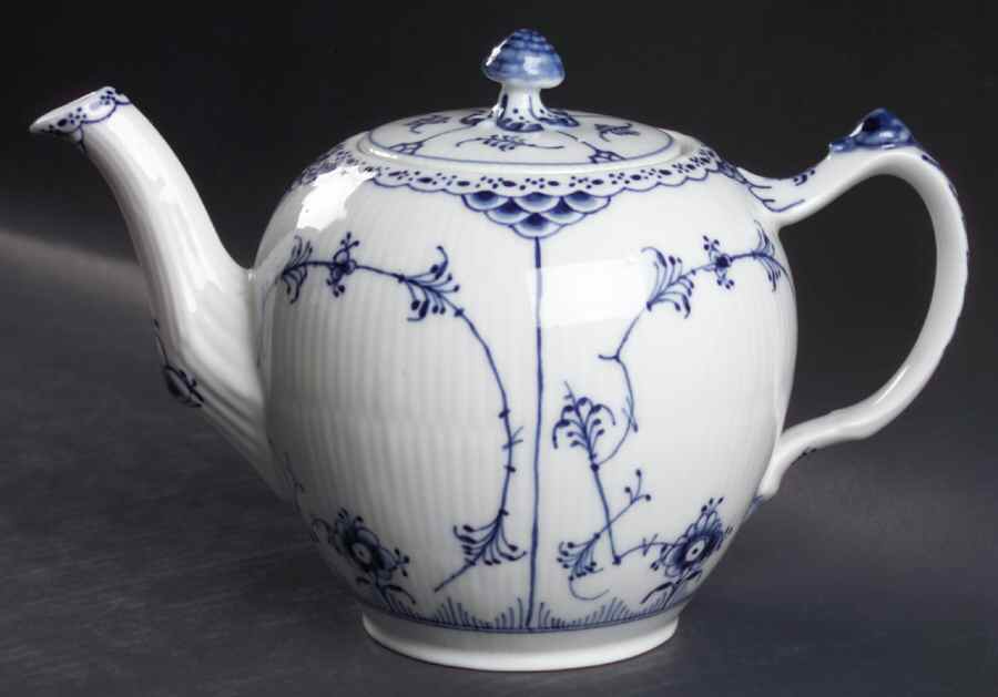 Blue Fluted Half Lace Border (No Trim) Teapot & Lid by Royal Copenhagen-1