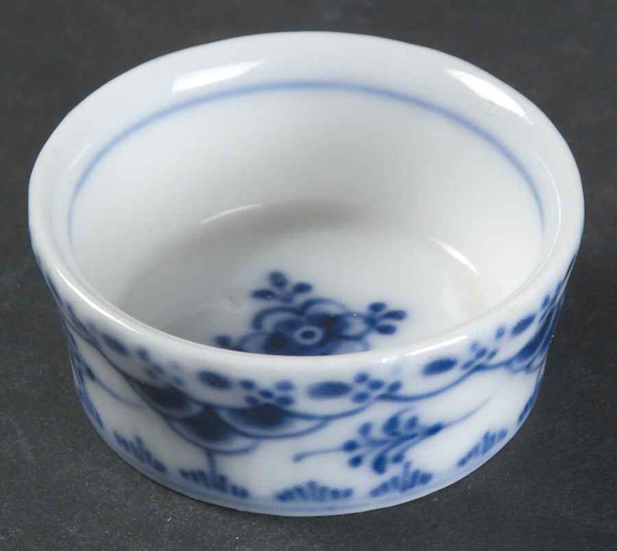 Blue Fluted Half Lace Border (No Trim) Individual Salt Dip by Royal Copenhagen-1