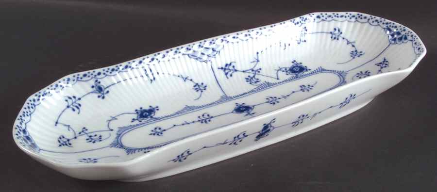 Blue Fluted Half Lace Border (No Trim) Celery by Royal Copenhagen-1