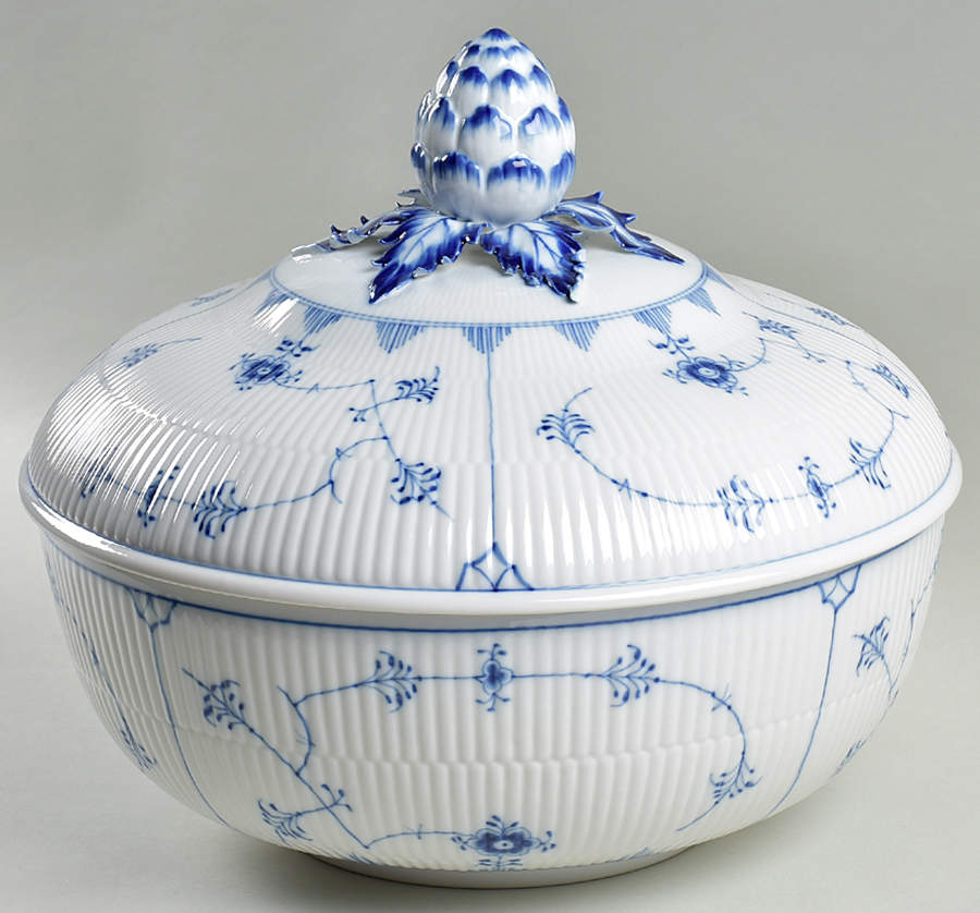 Blue Fluted Plain (No Trim) Jubilee Bowl & Lid by Royal Copenhagen-1