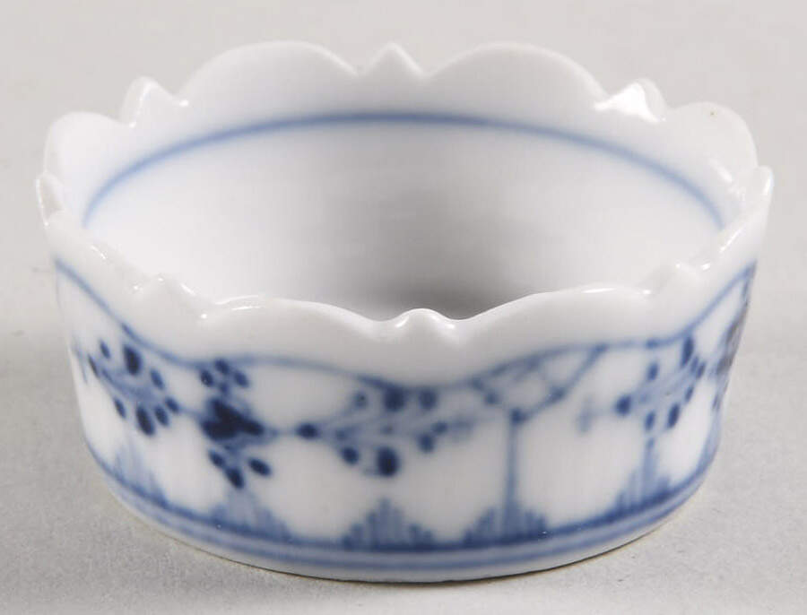 Blue Fluted Plain (No Trim) Individual Salt Dip by Royal Copenhagen-1