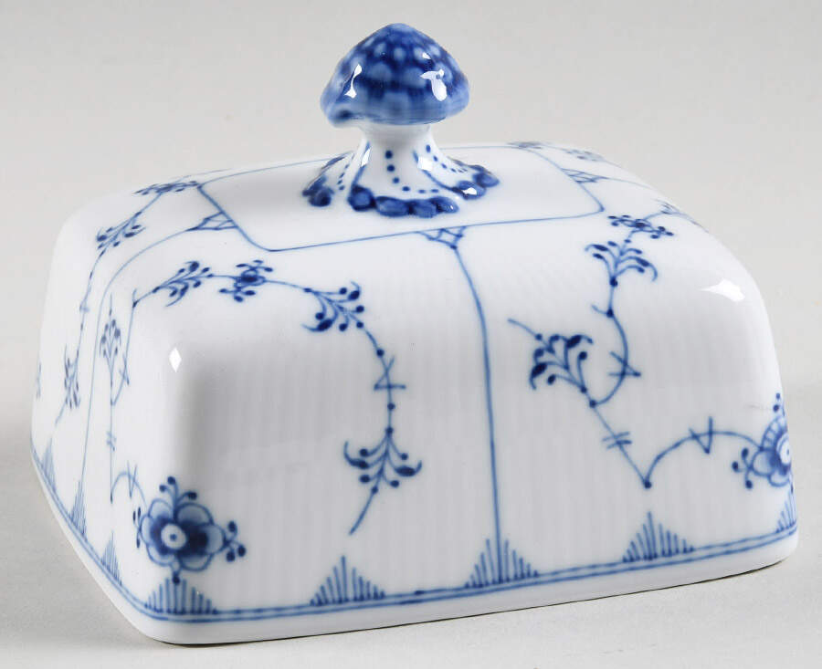 Blue Fluted Plain (No Trim) Lid for Butter Box by Royal Copenhagen-1