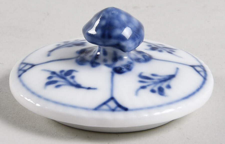 Blue Fluted Plain (No Trim) Lid for Mini Teapot by Royal Copenhagen-1