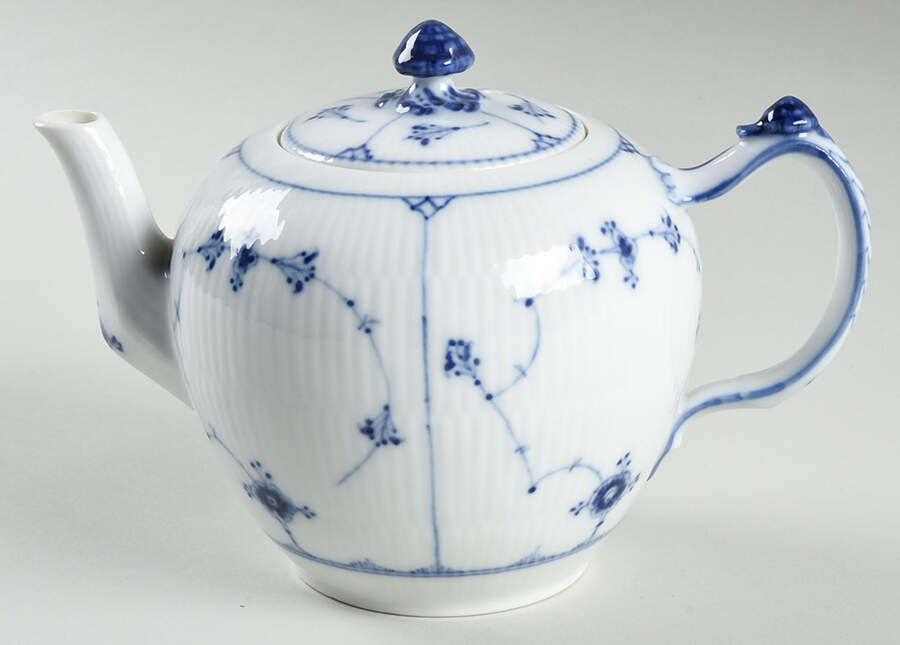 Blue Fluted Plain (No Trim) Small Teapot & Lid by Royal Copenhagen-1