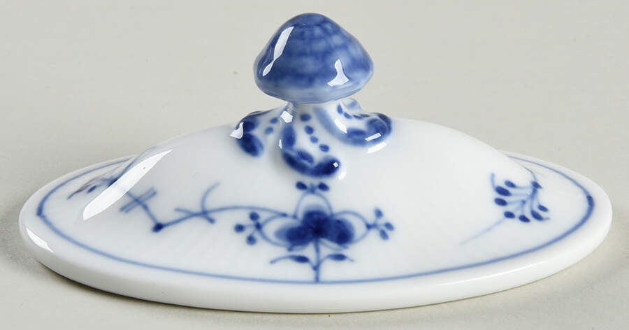 Blue Fluted Plain (No Trim) Lid for Mini Teapot by Royal Copenhagen-1
