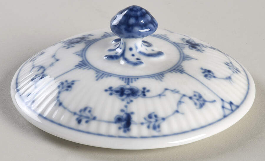 Blue Fluted Plain (No Trim) Lid for Sugar Bowl by Royal Copenhagen-1