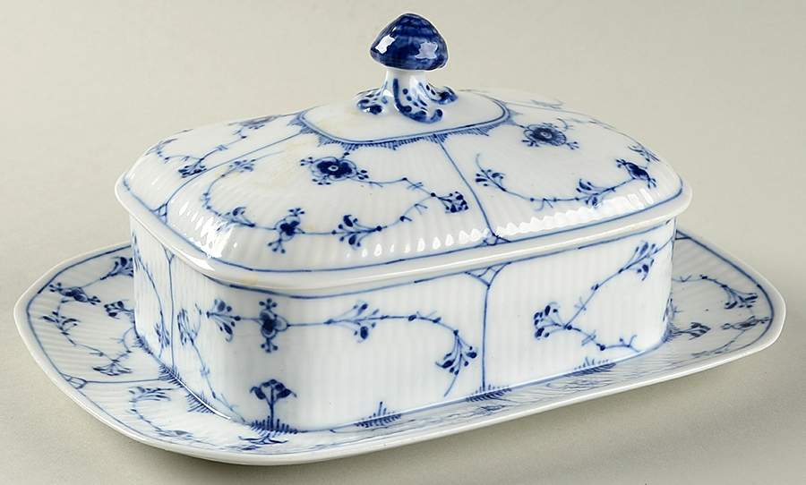 Blue Fluted Plain (No Trim) Butter Box & Lid by Royal Copenhagen-1