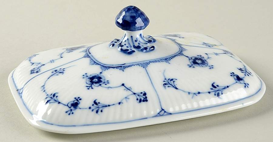 Blue Fluted Plain (No Trim) Lid for Butter Box by Royal Copenhagen-1