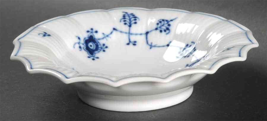 Blue Fluted Plain (No Trim) Pickle Dish by Royal Copenhagen-1