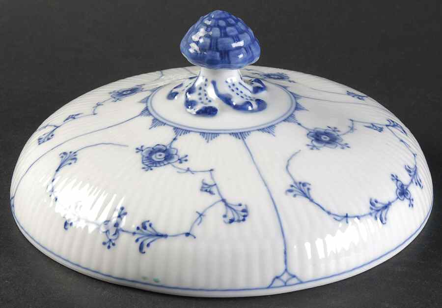 Blue Fluted Plain (No Trim) Lid for Round Vegetable by Royal Copenhagen-1
