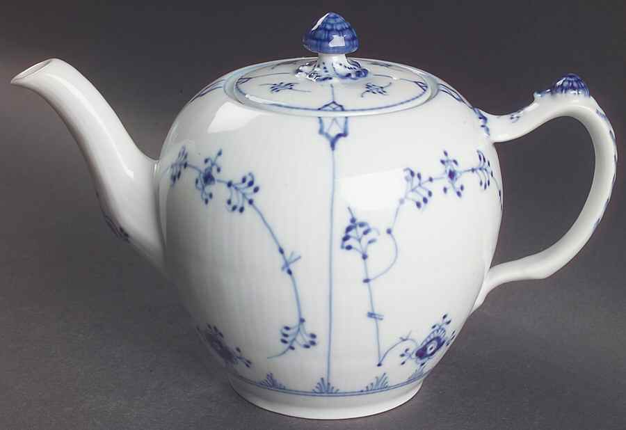 Blue Fluted Plain (No Trim) Small Teapot & Lid by Royal Copenhagen-1