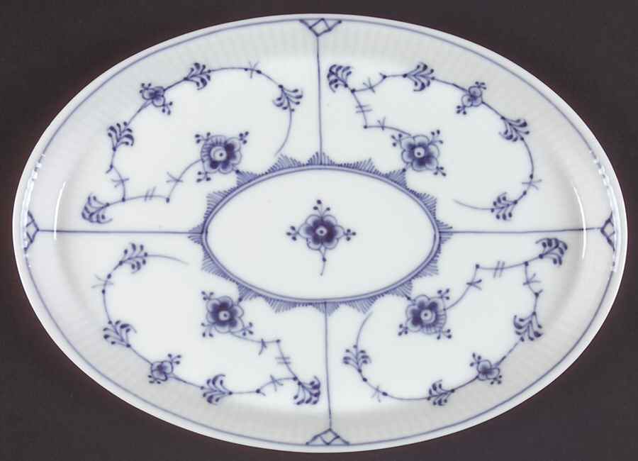 Blue Fluted Plain (No Trim) Pickle Dish by Royal Copenhagen-1