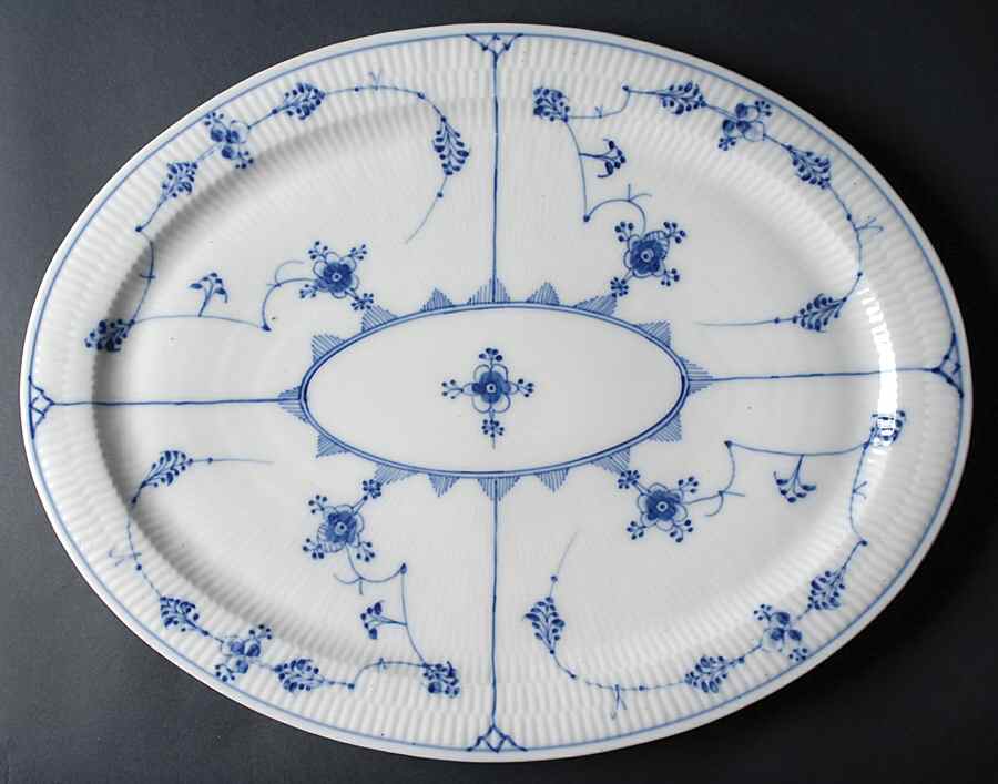 Blue Fluted Plain (No Trim) 18" Oval Serving Platter by Royal Copenhagen-1