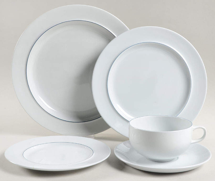 Blue Line 5 Piece Place Setting by Royal Copenhagen-1