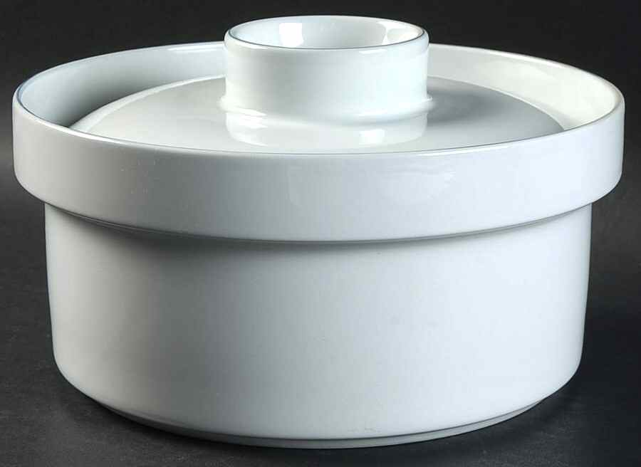 Blue Line Round Covered Vegetable by Royal Copenhagen-1