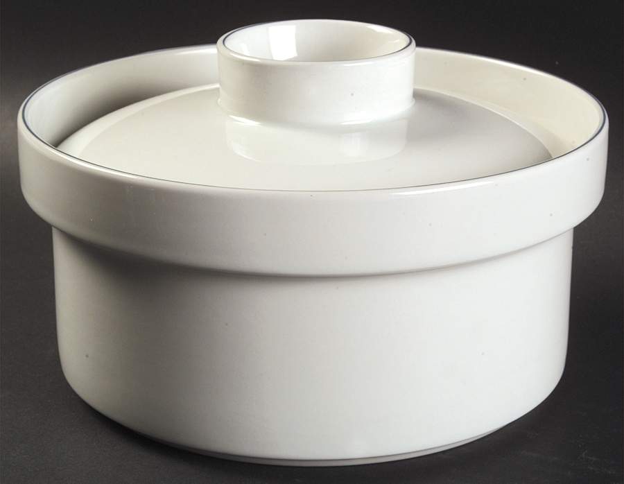 Blue Line Round Covered Vegetable by Royal Copenhagen-1