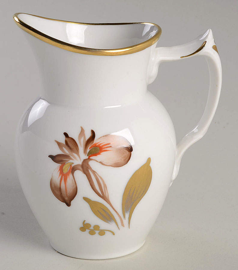 Brown Iris Creamer by Royal Copenhagen-1