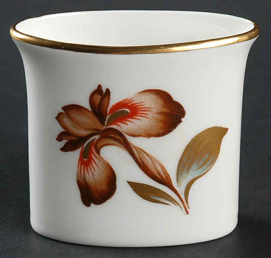 Brown Iris Cigarette Holder by Royal Copenhagen-1