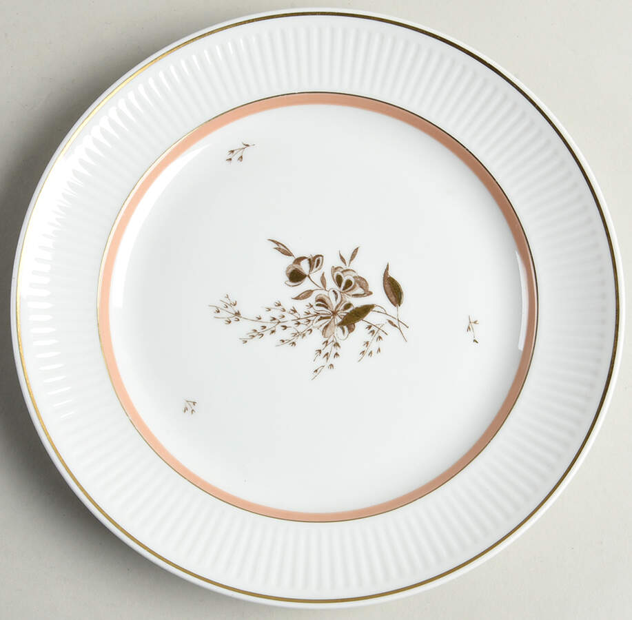 Clarissa Luncheon Plate by Royal Copenhagen-1