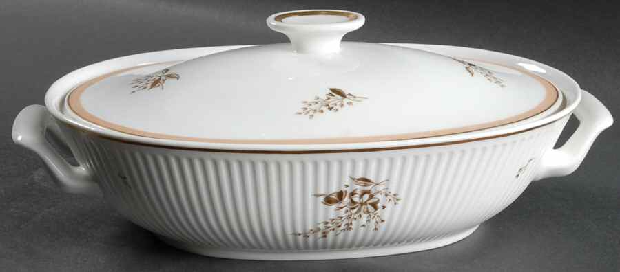 Clarissa Oval Covered Vegetable by Royal Copenhagen-1
