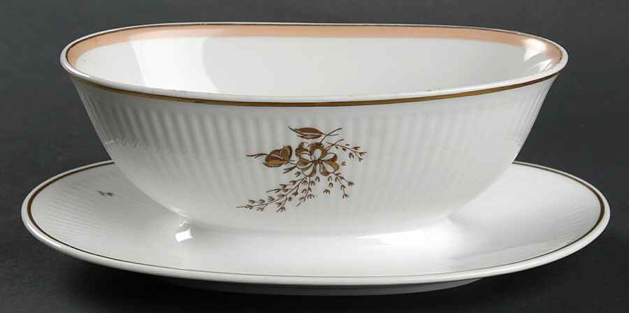 Clarissa Gravy Boat with Attached Underplate by Royal Copenhagen-1