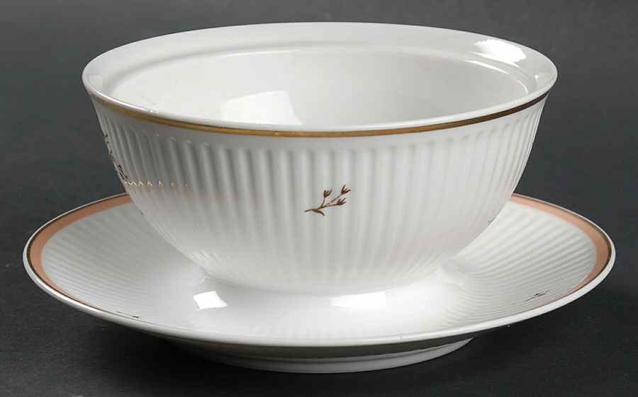 Clarissa Gravy Boat w/Attached Underplate No Lid by Royal Copenhagen-1