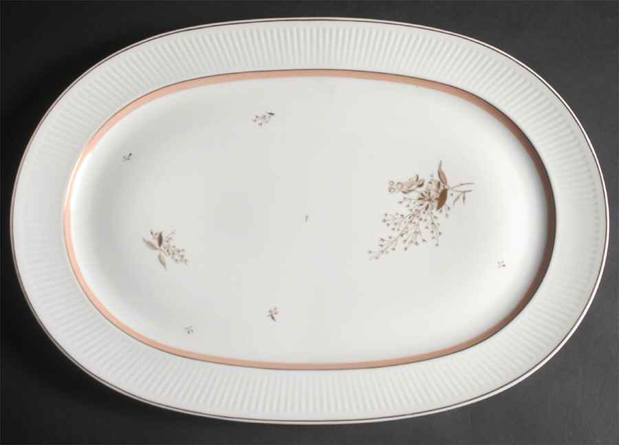 Clarissa 17" Oval Serving Platter by Royal Copenhagen-1