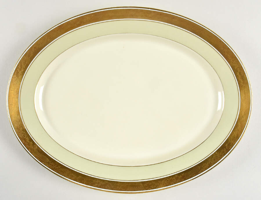 Dagmar 13" Oval Serving Platter by Royal Copenhagen-1
