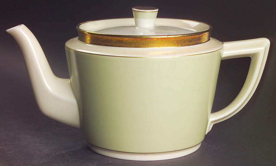 Dagmar Teapot & Lid by Royal Copenhagen-1
