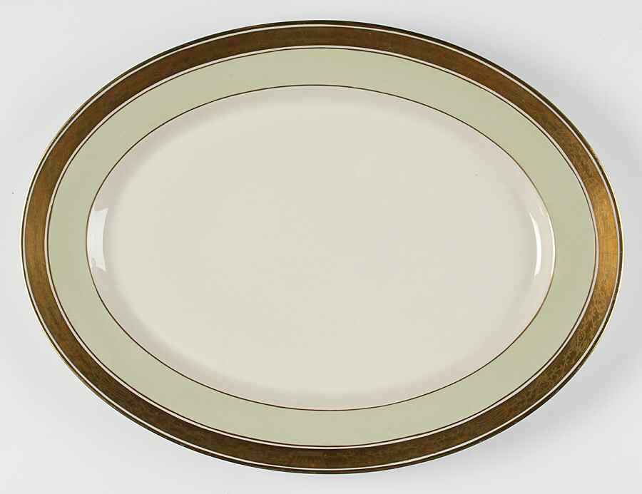 Dagmar 16" Oval Serving Platter by Royal Copenhagen-1