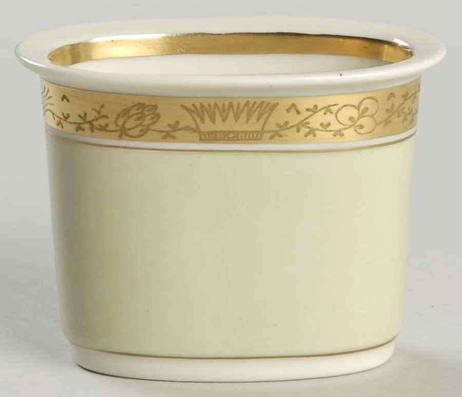 Dagmar Cigarette Holder by Royal Copenhagen-1