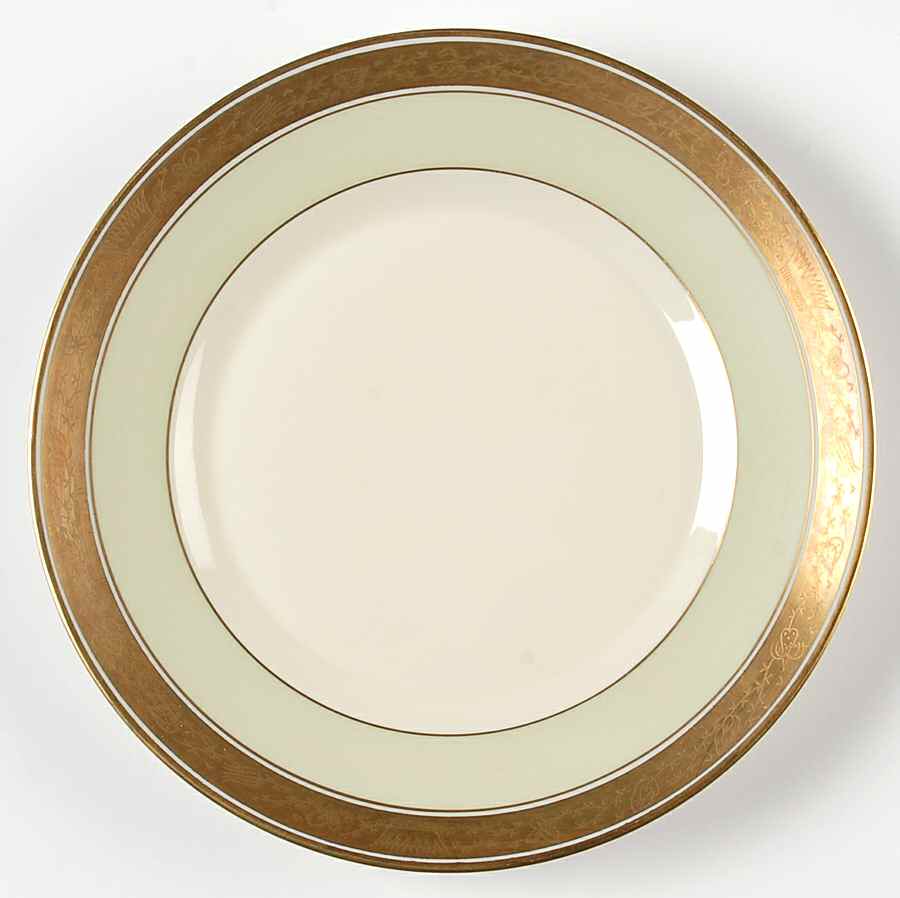 Dagmar Salad Plate by Royal Copenhagen-1