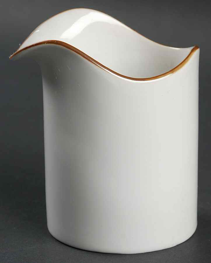 Domino Creamer by Royal Copenhagen-1