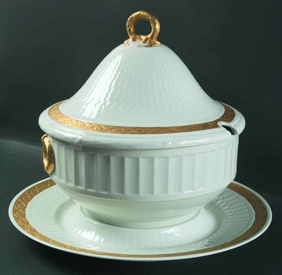 Fan Service Gold Tureen & Lid w/Underplate by Royal Copenhagen-1