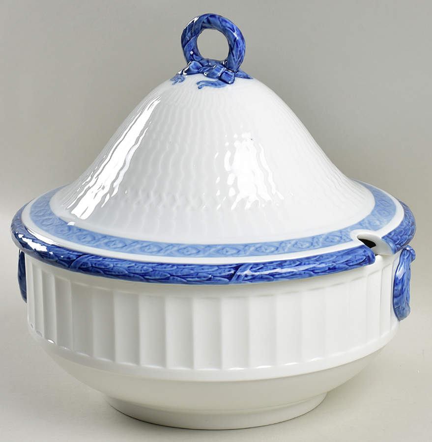 Fan Service Blue Tureen &  Lid by Royal Copenhagen-1