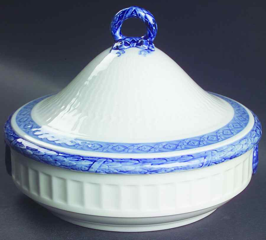 Fan Service Blue Round Covered Vegetable by Royal Copenhagen-1