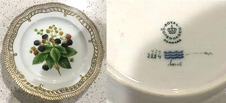 Flora Danica (1961 To Current) 9" Pierced Luncheon Plate/Fruit Stand-Blk Berries by Royal Copenhagen-1