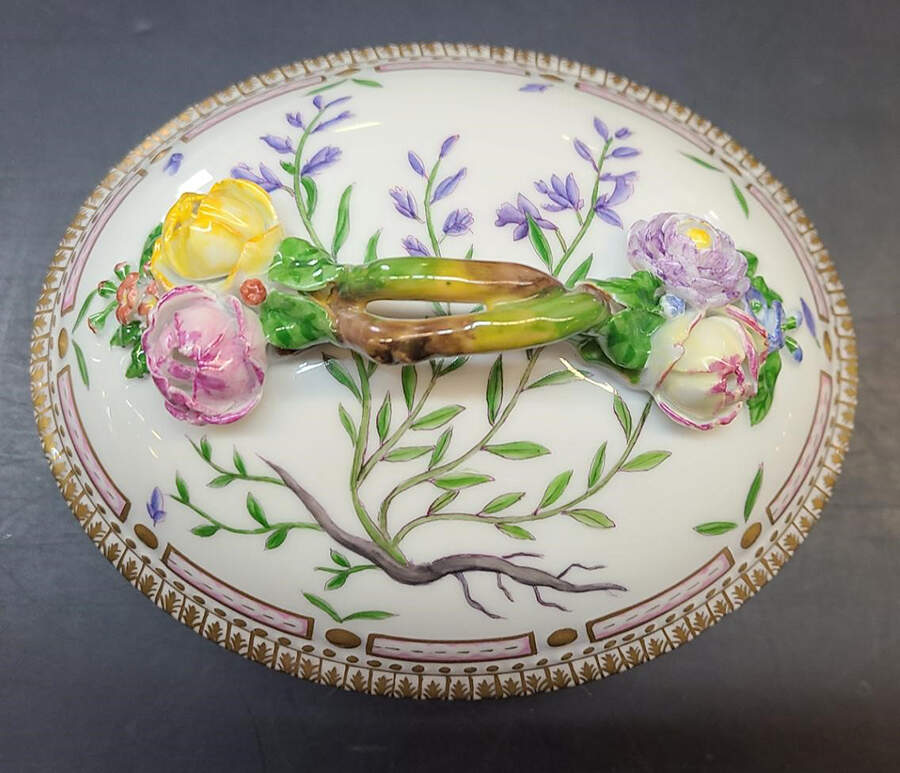 Flora Danica (1961 To Current) Lid for Large Sugar Bowl-Polygala vulgare (vulgaris L. ) by Royal Copenhagen-1