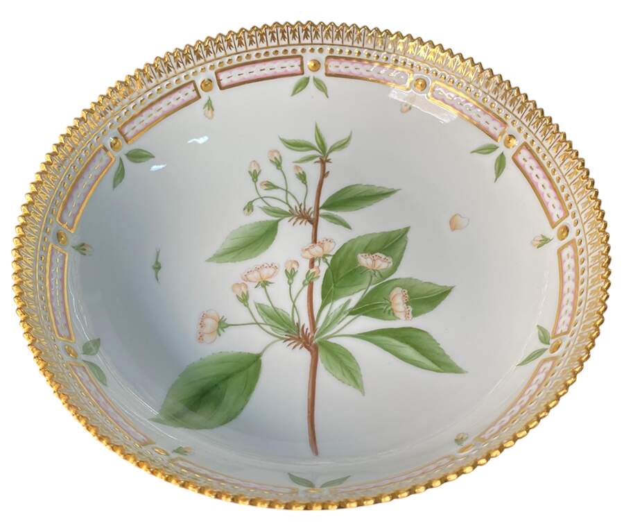 Flora Danica (1961 To Current) Round High Foot Cake Plate-Anagallis coerulea Schreb. by Royal Copenhagen-1