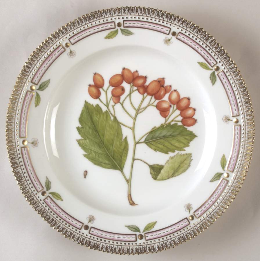 Flora Danica (1961 To Current) Dinner Plate-Scorbus scandica Fr by Royal Copenhagen-1
