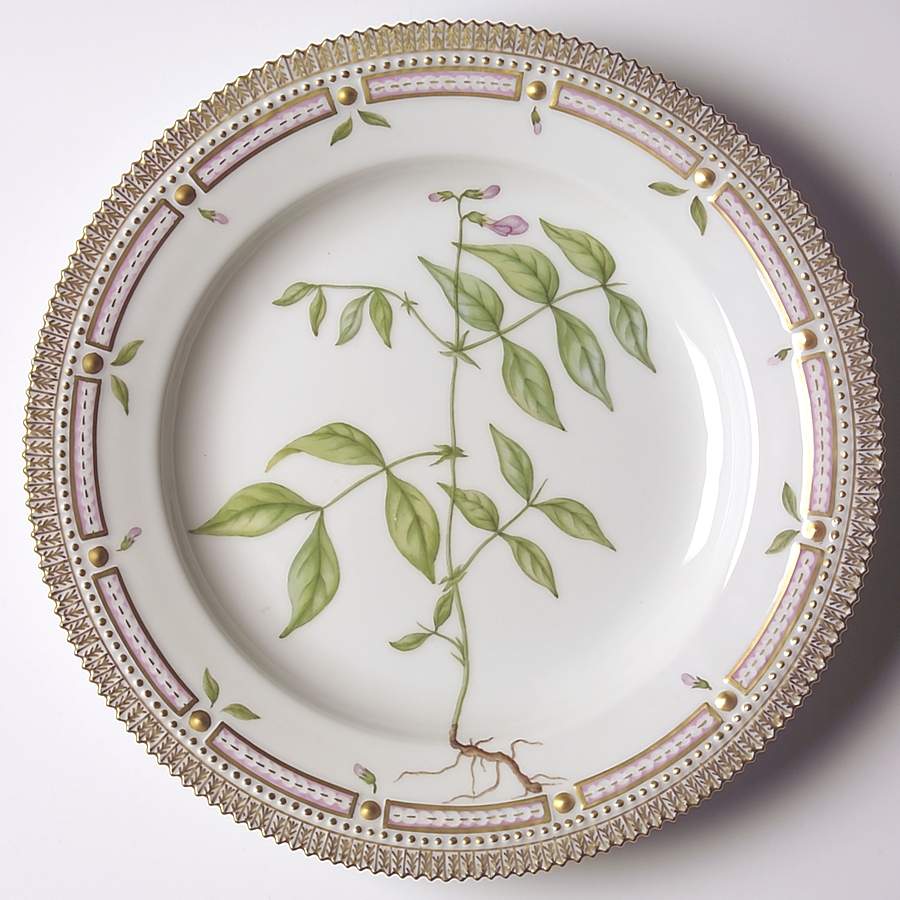 Flora Danica (1961 To Current) Dinner Plate-Orobus vernus L by Royal Copenhagen-1