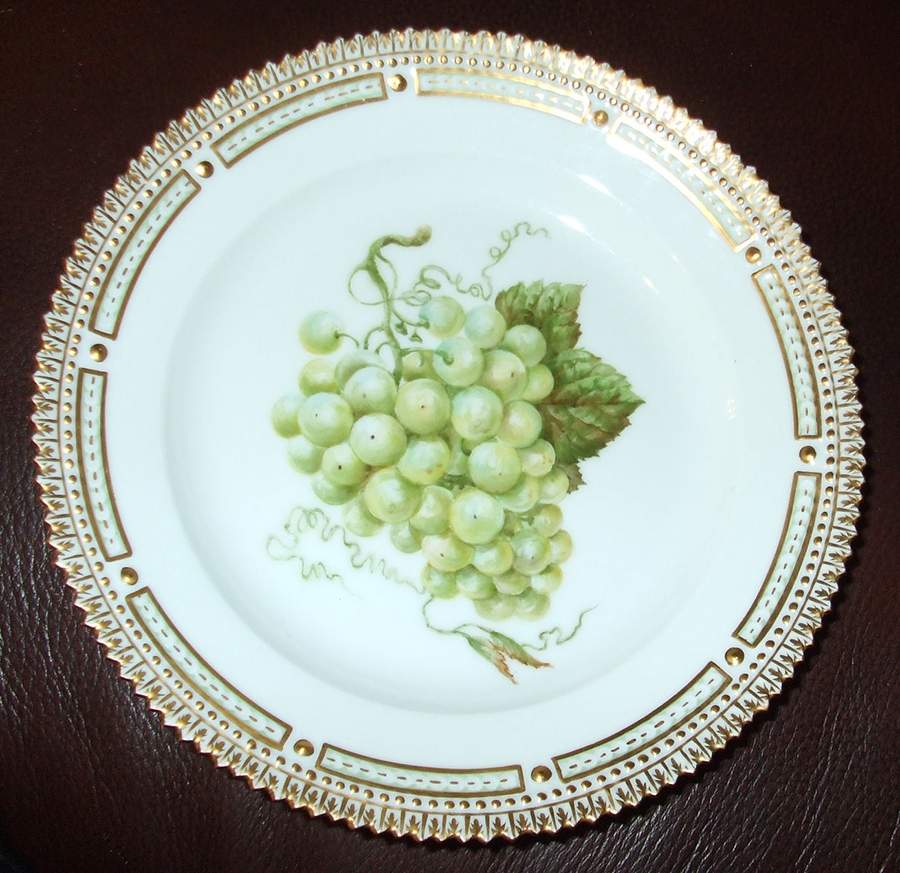 Flora Danica (1961 To Current) Salad/Fruit Plate/White Grapes by Royal Copenhagen-1