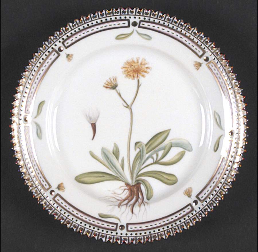 Flora Danica (1961 To Current) Bread & Butter Plate by Royal Copenhagen-1
