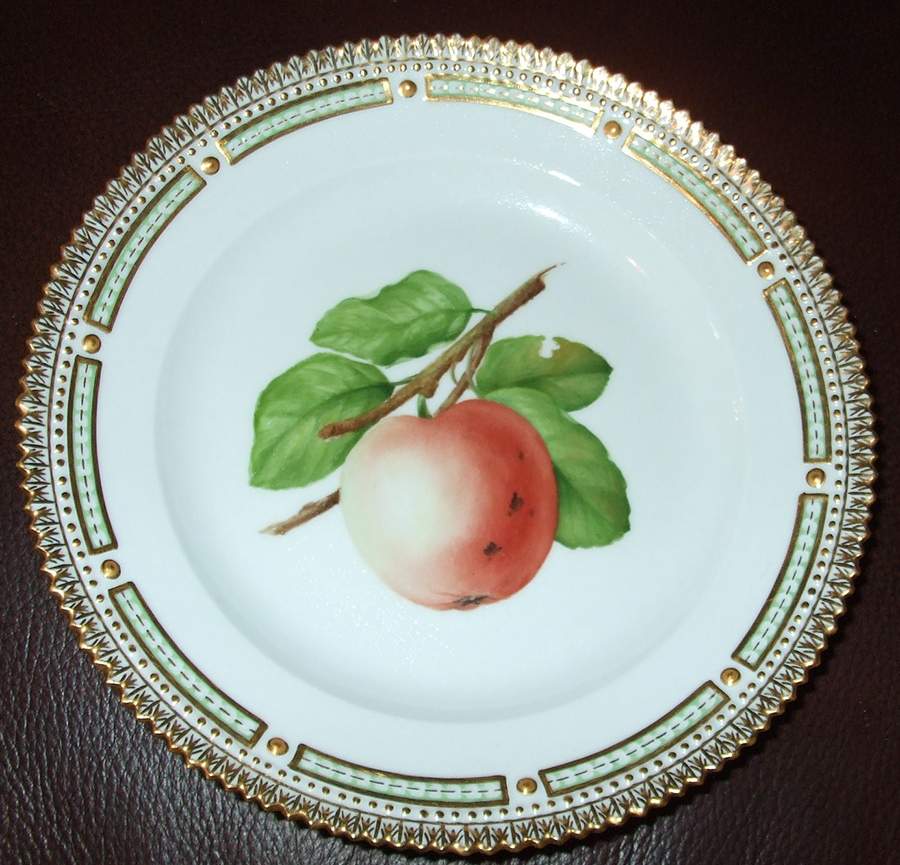 Flora Danica (1961 To Current) Salad/Fruit Plate/Apple by Royal Copenhagen-1