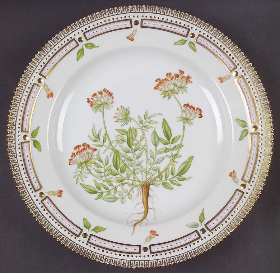 Flora Danica (1961 To Current) Dinner Plate-Anthyllia vulneraris var rubriflora D by Royal Copenhagen-1